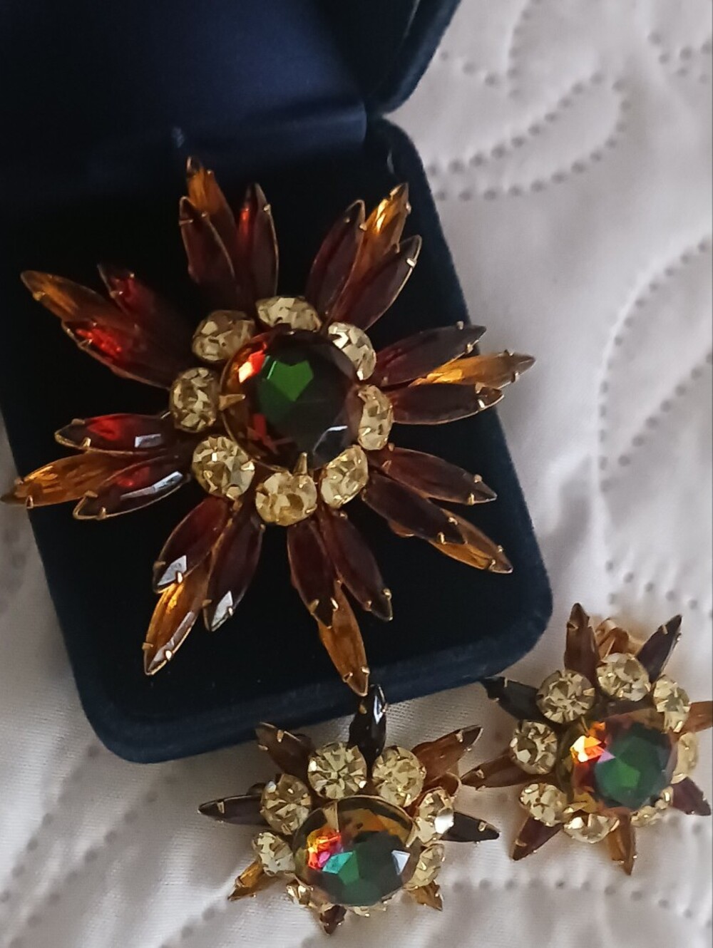 Vintage Brown & Amber Prong Set Crystal Floral Brooch and Earrings Set